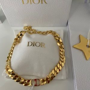 Dior Choker - DANSEUSE ÉTOILE CHOKER
Gold-Finish Metal